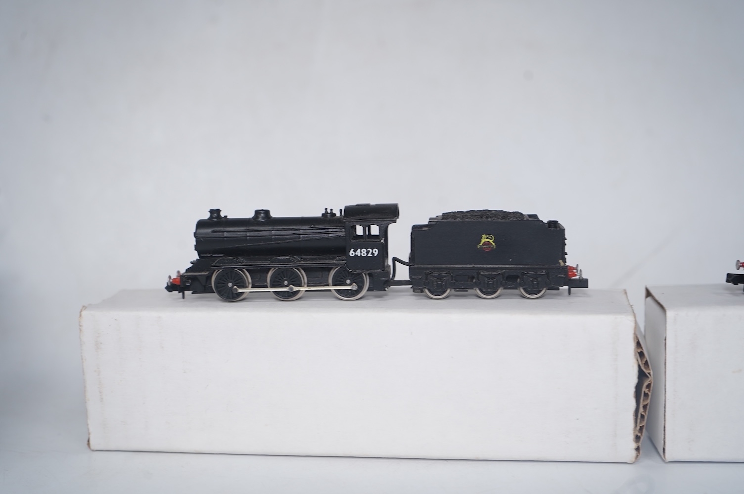 Two boxed Union Mills Models N gauge railway BR locomotives; a Class J39, 64829, and a Class J25, 65685. Condition - good.
